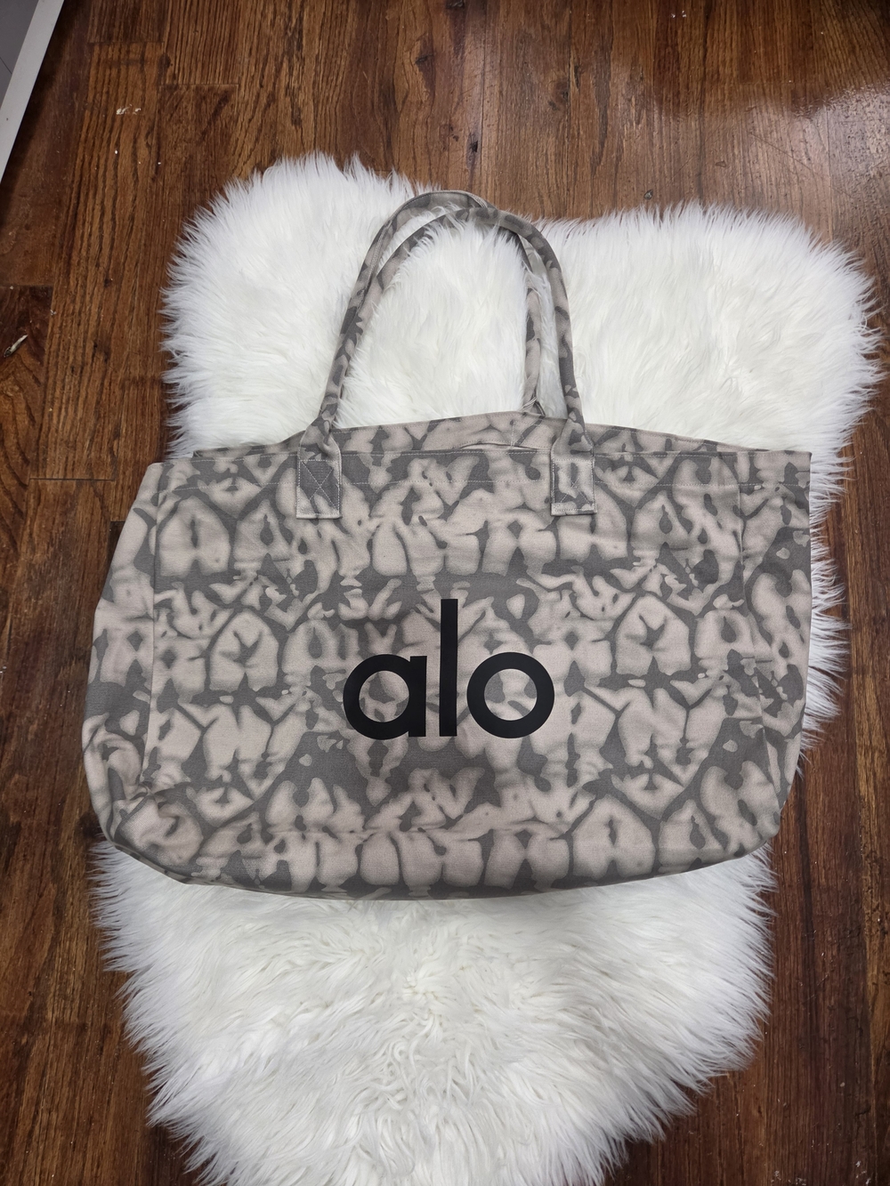 ALO Yoga Tie-Dye Canvas Tote Bag in Gray and Cream